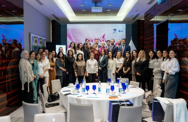 Süd vəzi xərçənginə dəstək məqsədilə “GüclüSən” sığorta məhsulu təqdim olunub 