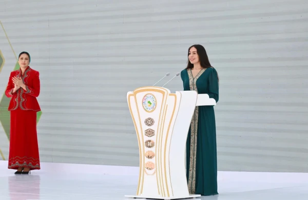 Aşqabadda MAMA "Ana təbiət" beynəlxalq incəsənət sərgisi açılıb 