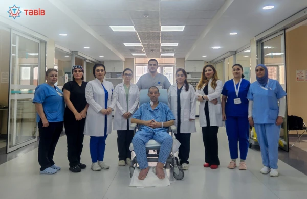 Həkimlər ürəyi dayanan şəxsi belə həyata qaytardı