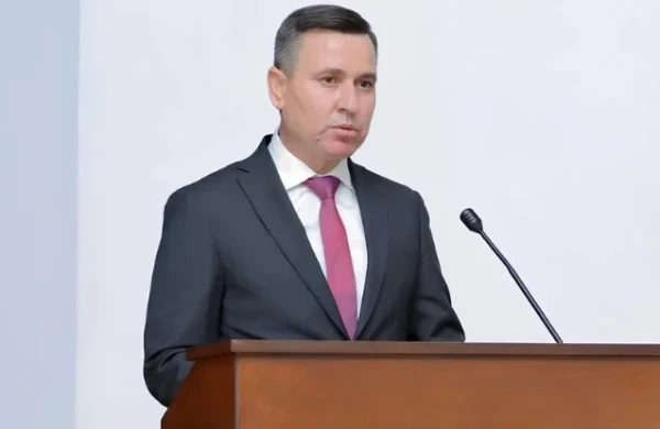 Yeni təhsil naziri onu vəzifəsindən azad etdi