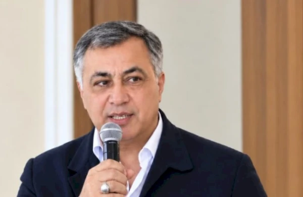 Kəramətlə bağlı ŞOK İDDİA: Əsərlərini özü yazmayıb?