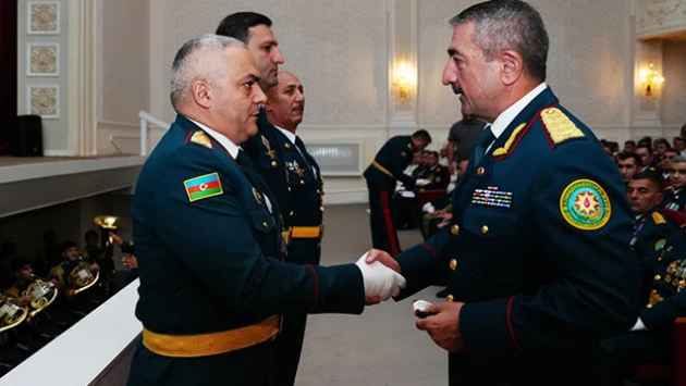 General-leytenant təqaüdə göndərildi