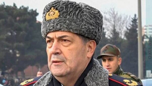 75 yaşlı general vəzifədən gedir&nbsp;