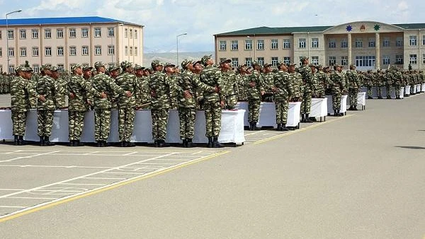 Bədənində döymə olanlar hərbi xidmətə çağırılmır?