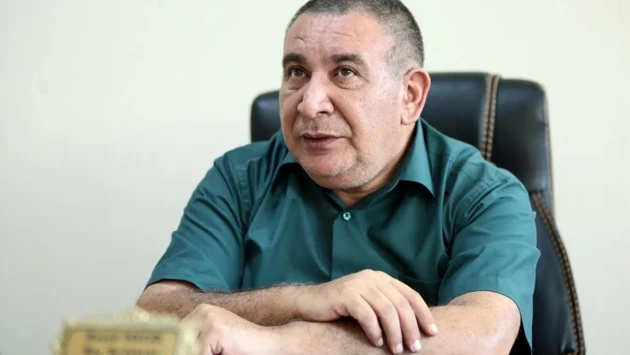 Əslində, Rəşad müəllim bir el məsəlində  deyildiyi kimi:"Quşu gözündən vurmuşdu"