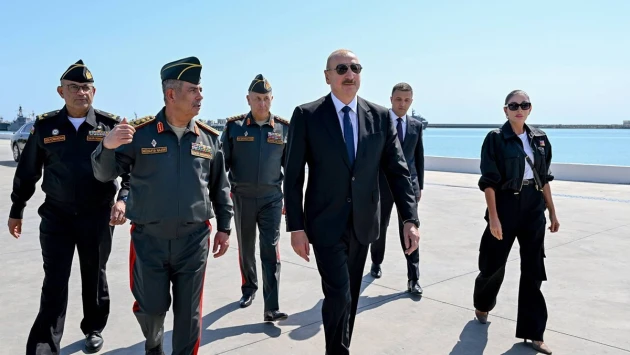 Prezident İlham Əliyev Hərbi Dəniz Qüvvələrində olub - FOTO