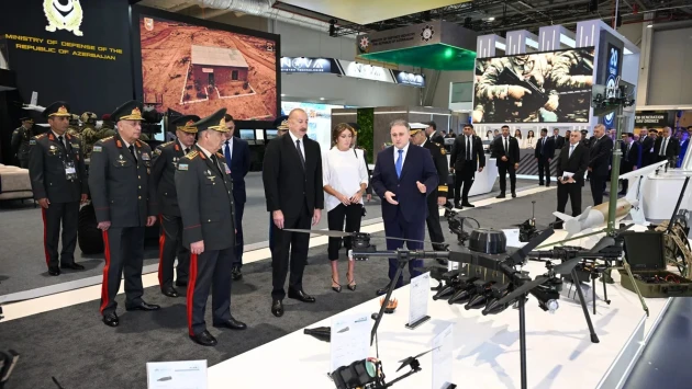 İlham Əliyev "ADEX 2026" və "Securex Caspian" sərgiləri ilə tanış olub - YENİLƏNİB