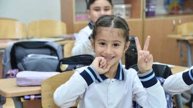 Məktəbli formaları ilə bağlı BƏYANAT YAYILDI