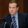 Medvedev: “Ukrayna prezidenti nə qədər hakimiyyətdə qalsa ərazisi bir o qədər azalacaq”