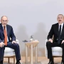İlham Əliyev və Nikol Paşinyan arasında geniş tərkibdə görüş keçirilib