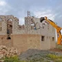 Gəncədə qanunsuz inşa olunan tikililər sökülüb