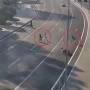Bakıda piyadalara görə motosikletçi qəzaya düşdü