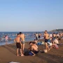 Bakı çimərliklərində təhlükə iddiası: azyaşlı qızlara yaxınlaşan şəxs axtarılır