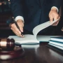 Rəsmi imza və möhür yoxdursa, müqavilə etibarsızdır? – Vəkildən AÇIQLAMA&nbsp;&nbsp;