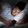 Qaranlıqda telefona baxmaq necə qocaldır? - Həkimdən XƏBƏRDARLIQ&nbsp;&nbsp;