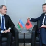 Ceyhun Bayramov albaniyalı həmkarı ilə görüşdü