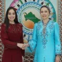 Leyla Əliyeva Arkadağ şəhərində Oğulcahan Atabayeva ilə görüşüb